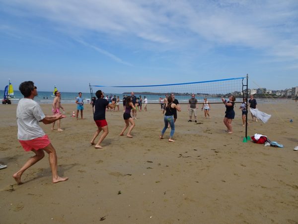 olympiades beach volley plage teambuilding séminaire entreprise